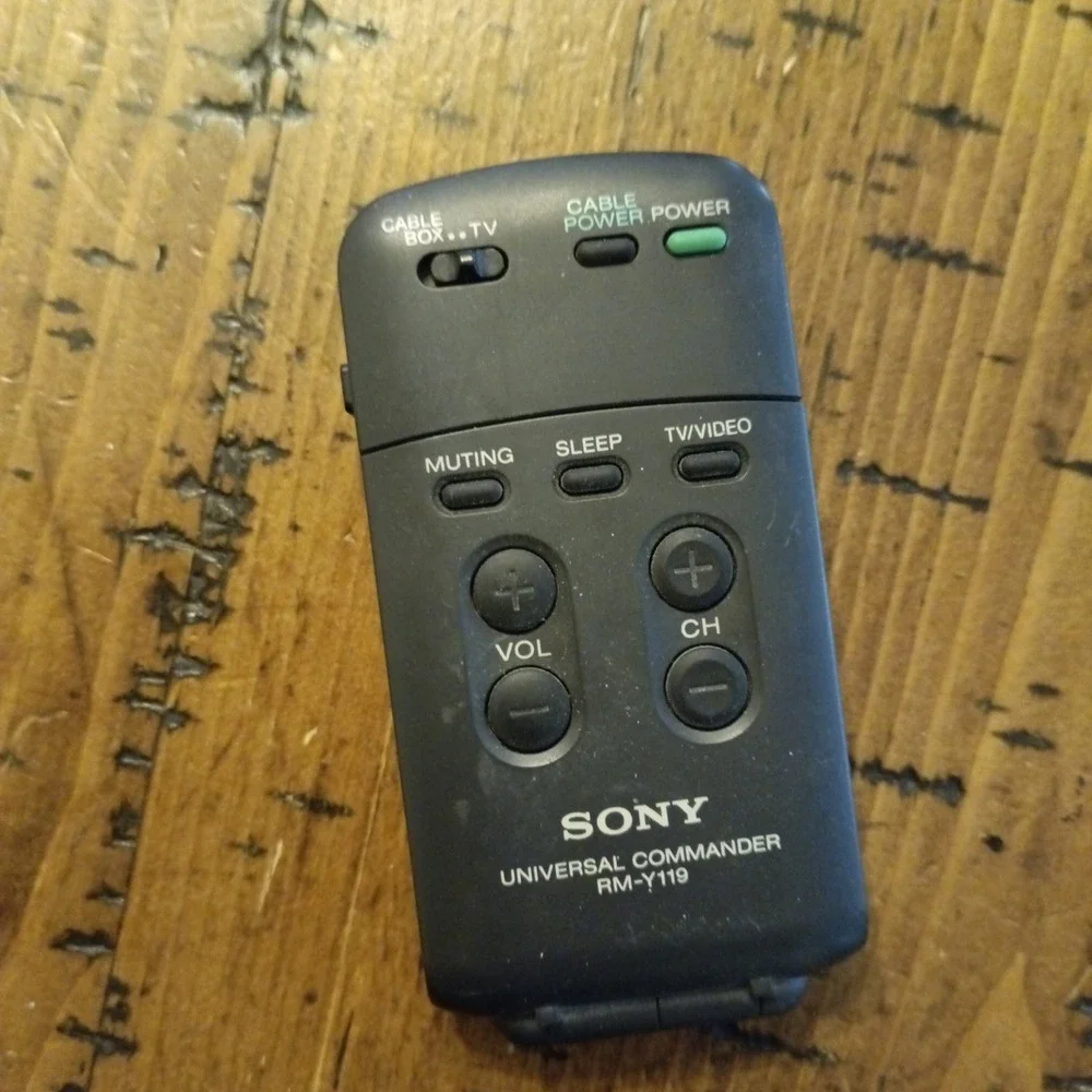 Sony Universal Commander RM-Y119 Remote Control TV Cable Box Flip Style Black